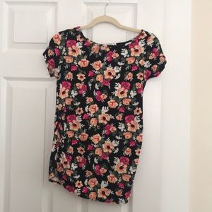 Maternity small floral t shirt
